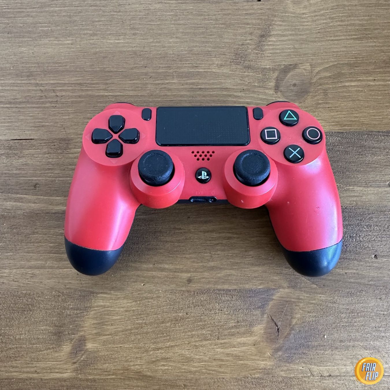 Jeux: PS4 DualShock 4 Controller Rot/Schwarz – D'occasion à Luzern par fairflip