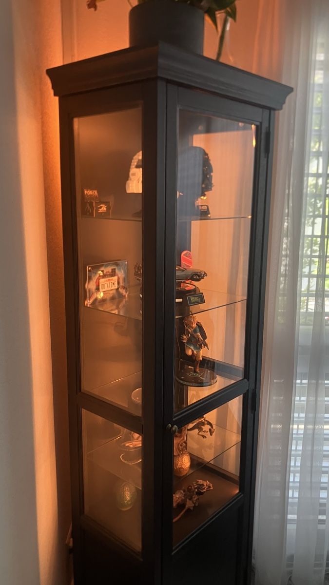 Vitrines: Vitrine mit LED – D'occasion à Freienbach par Lordmoli 3