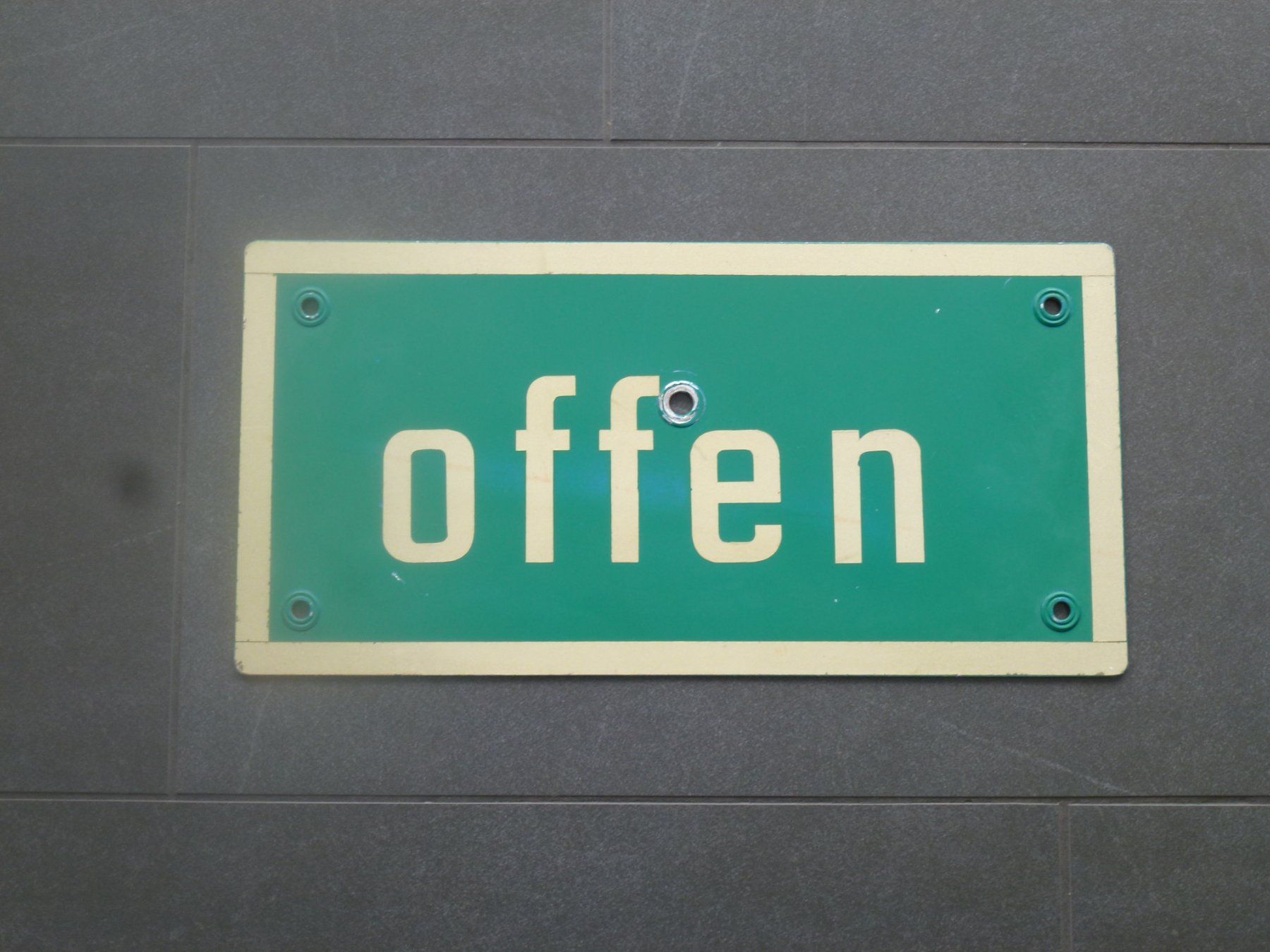 Schilder: Vintage Schild / "geschlossen" & "offen" – Gebraucht aus Esslingen von eintagammeer 1