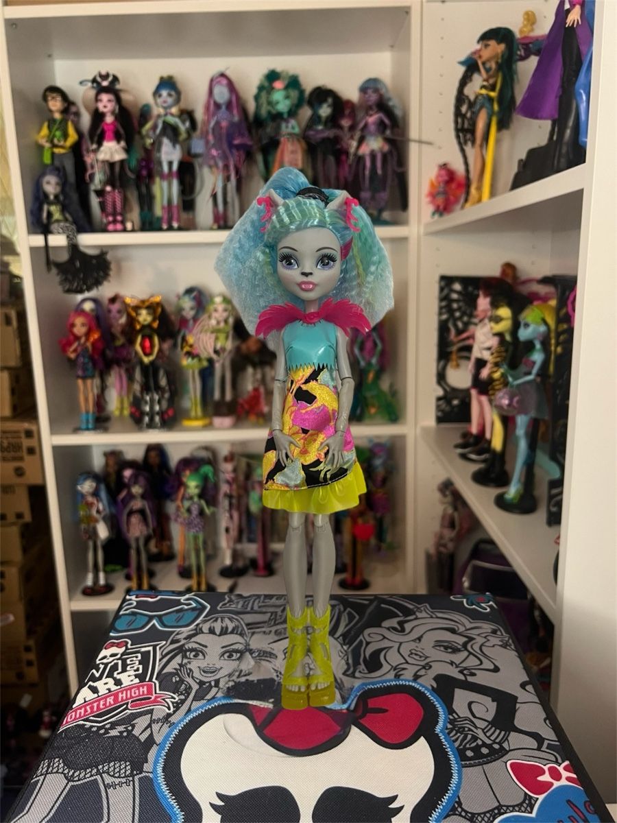 Bambole: Monster high – Nuovo (secondo la descrizione) da Osogna venduto da elisa__ks__