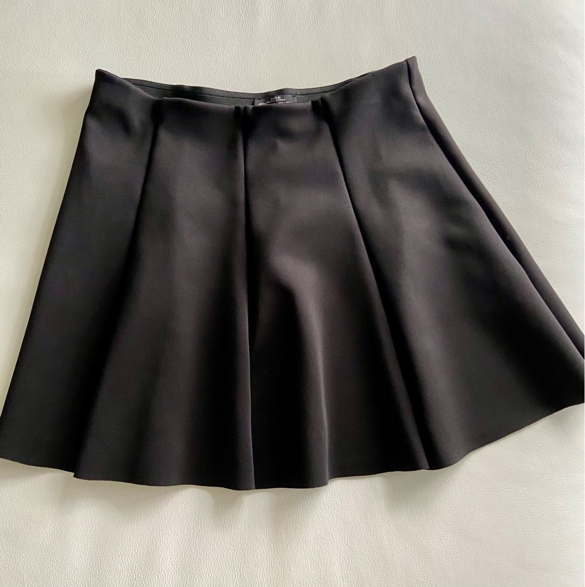 Gonne: Zara Minirock Gr L – Usato da Horgen venduto da smlecnik78