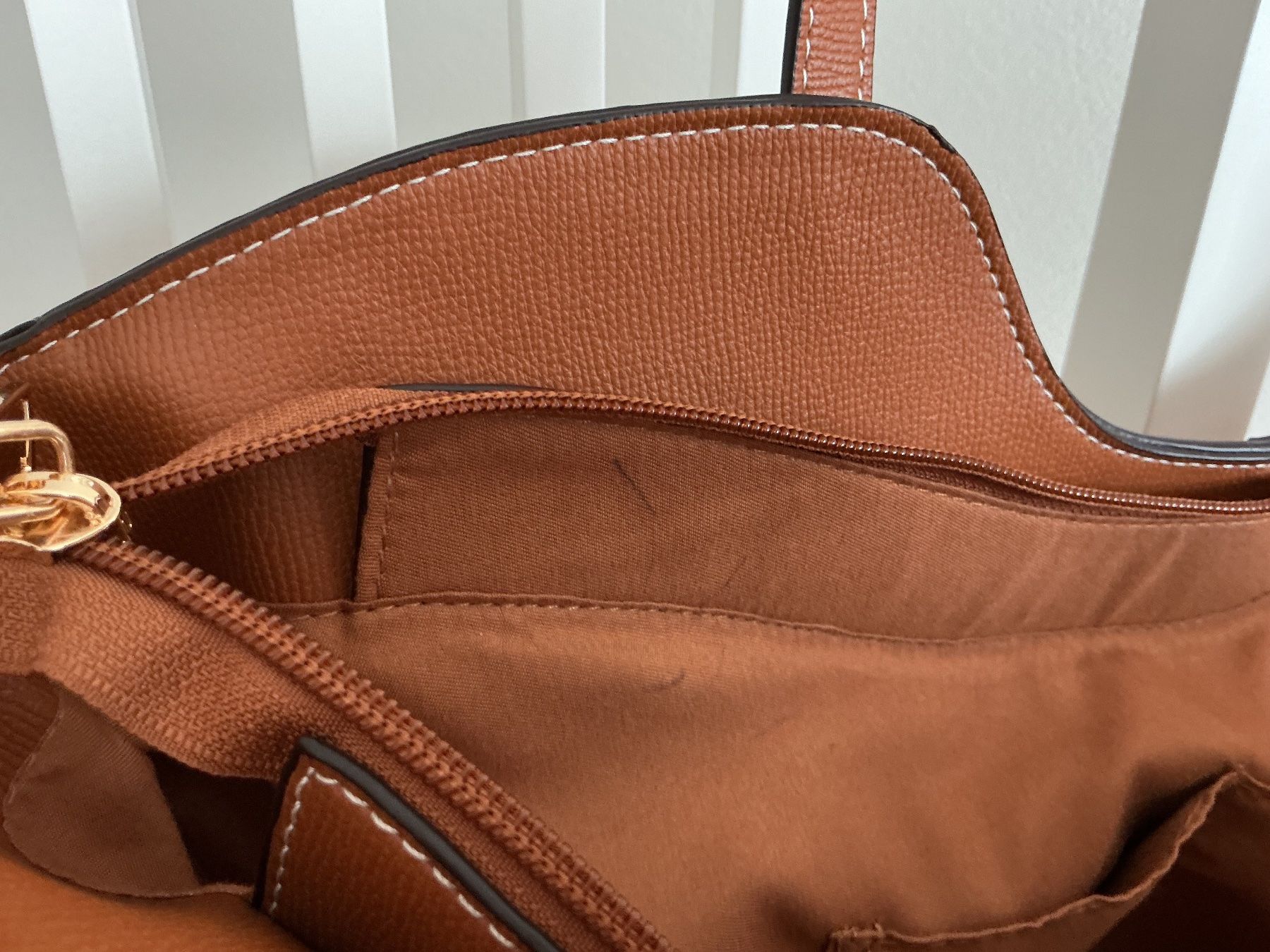 Sacs femmes: Tasche schön – D'occasion à Rudolfstetten par Foxj 3