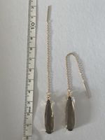 Longues boucles d’oreilles gold réglables cabochon taupe