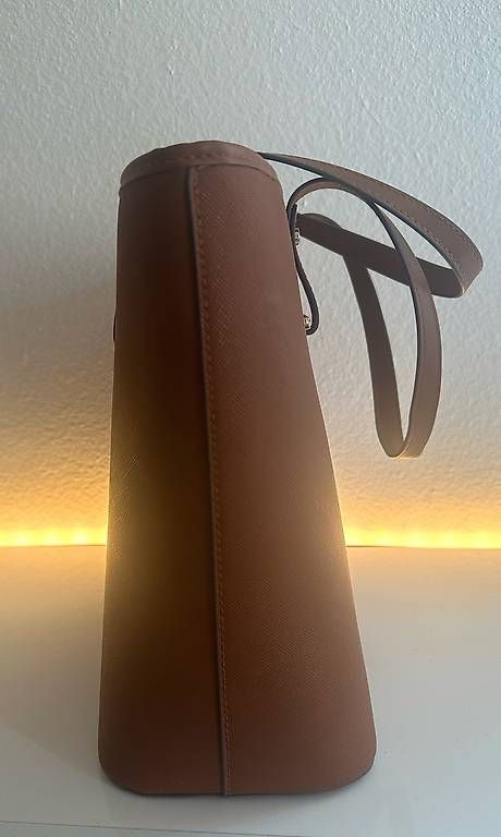 H&M Borse da donna: Neuwertig! Grosse Tasche von H&M – Nuovo (secondo la descrizione) da Flawil venduto da mar_9chb 2
