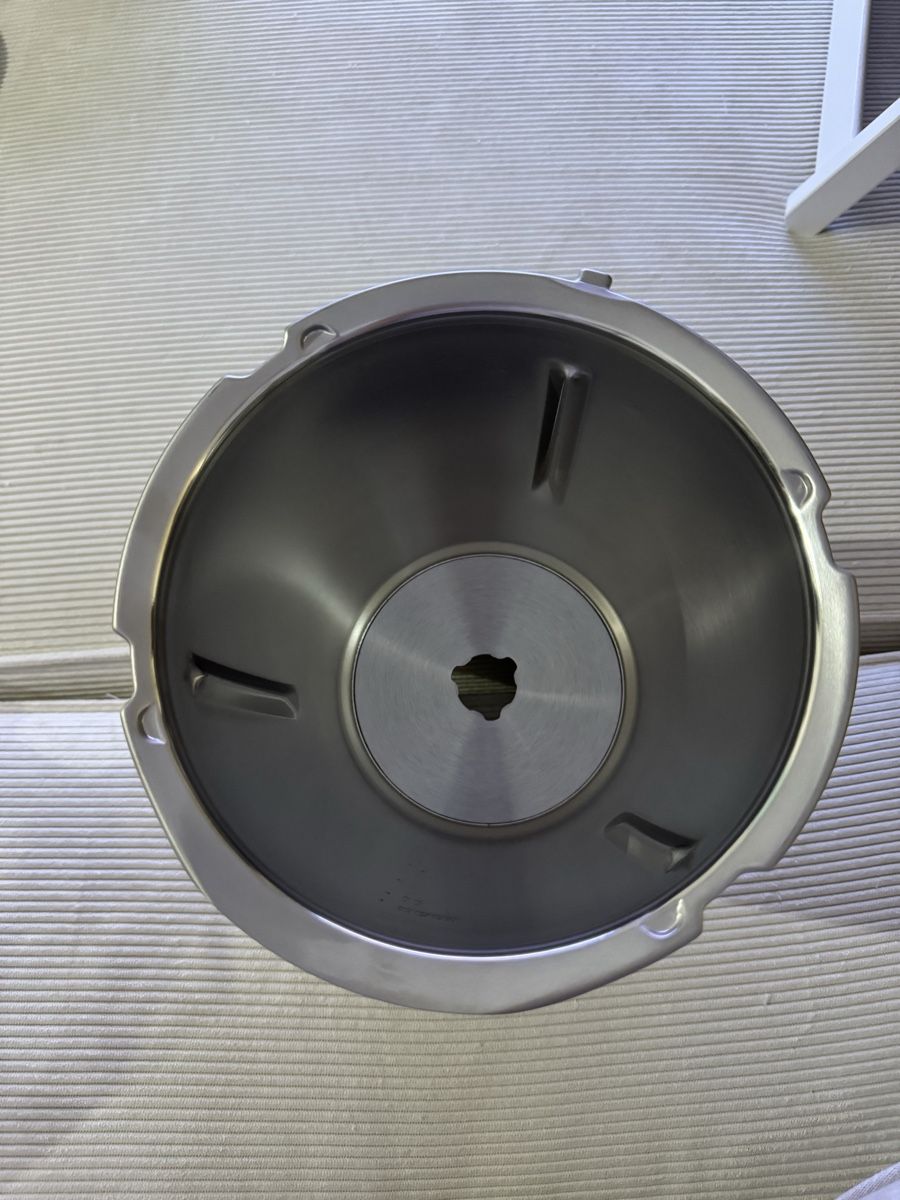 Thermomix Küchengeräte: Mixtopf TM7 – Neu und originalverpackt aus St. Gallen von nikolasbong 2