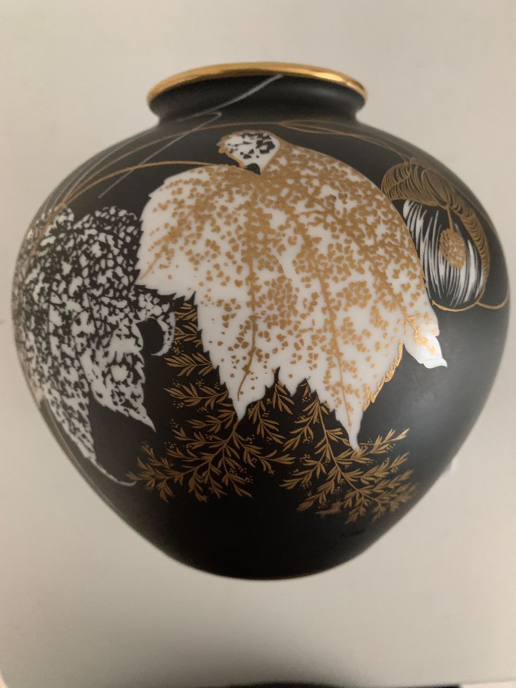 Rosenthal Vasen & Gefässe: Rosenthal Vase / Malvacea schwarz – Gebraucht aus Biel/Bienne von Katja01112 6