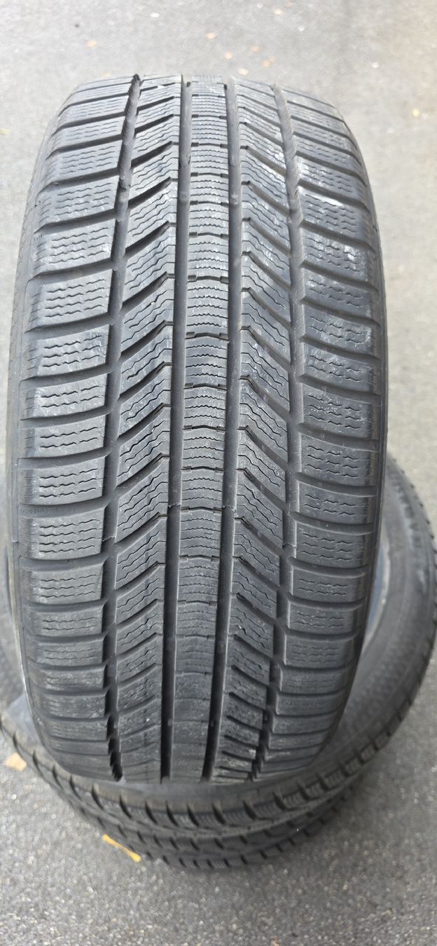 Continental Pneumatici & Ruote complete: Winterpneu 235/45/R18 M+S – Usato da herzogenbuchsee venduto da jamma01 1