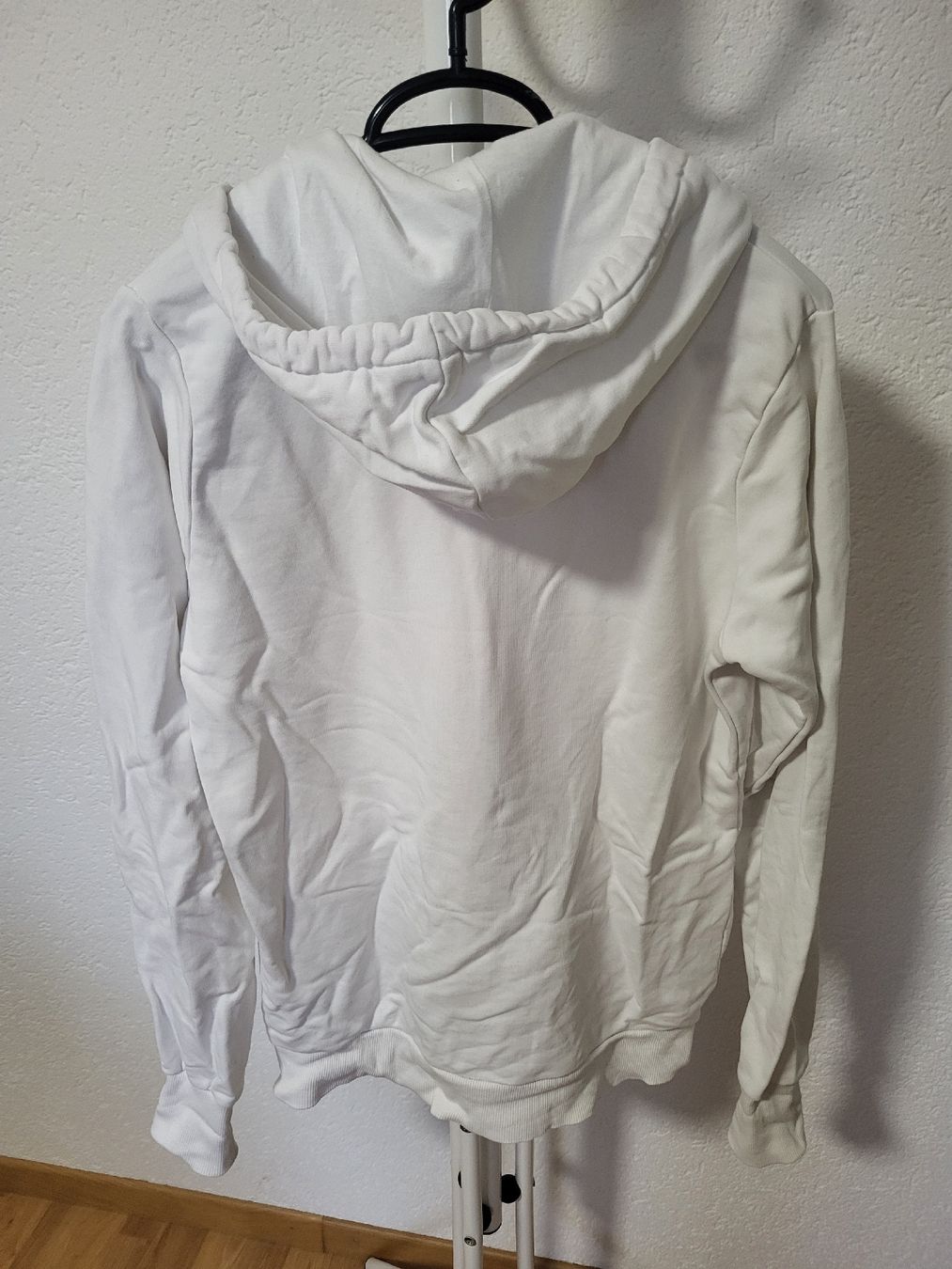 Maglioni & Felpe: Weisser Kapuzenpullover, LA Beach Motiv, Grösse XL – Usato da Horriwil venduto da alusru87 1