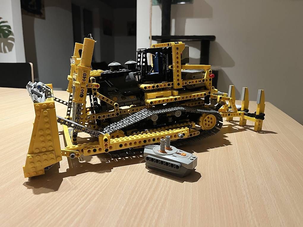 Kit di costruzioni: Lego Bulldozer ferngesteuert – Usato da Beinwil SO venduto da Mbrunner89