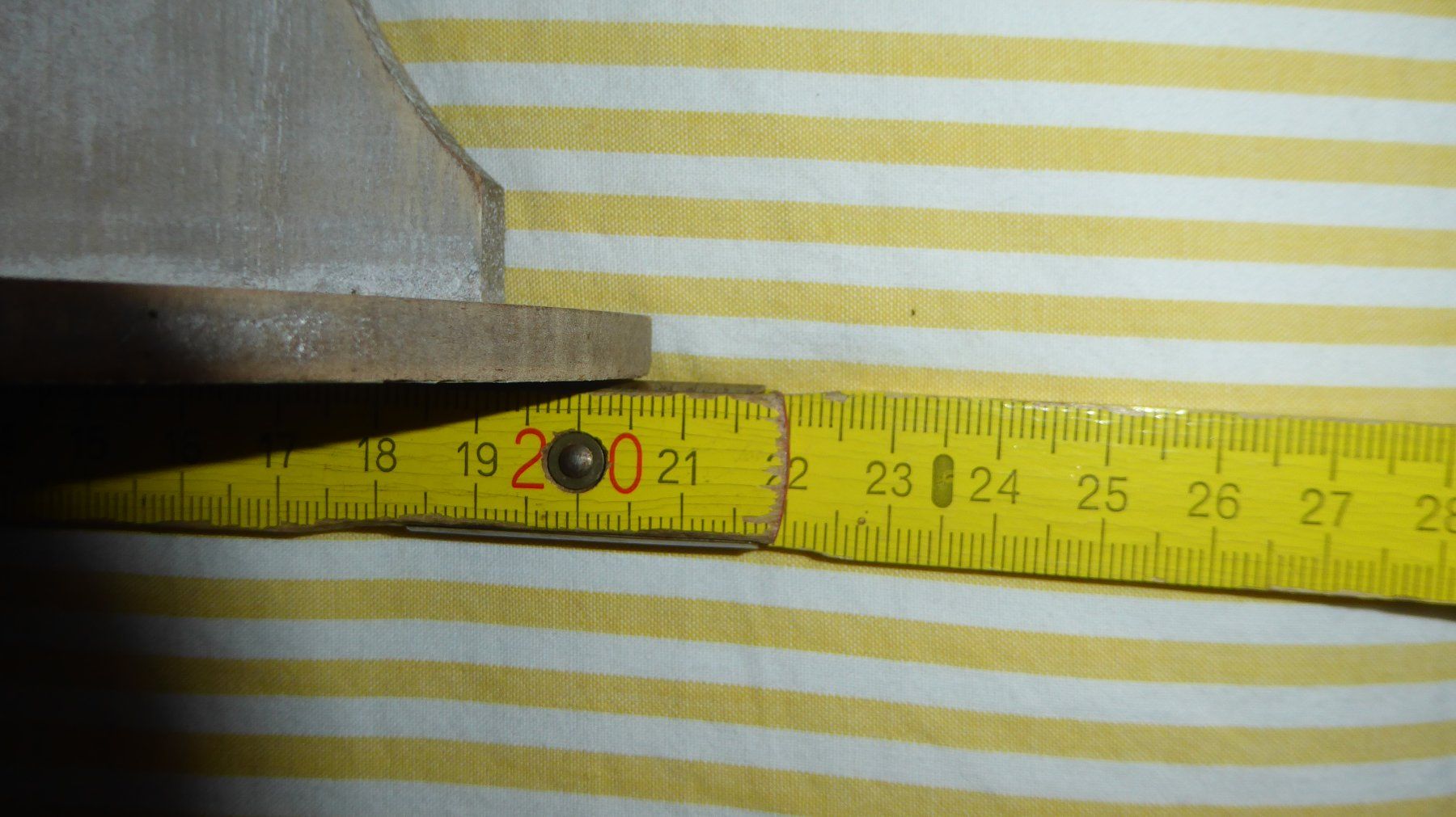 Garderobe: Herzige Vintage Garderobe – Gebraucht aus Sargans von Benziner 5