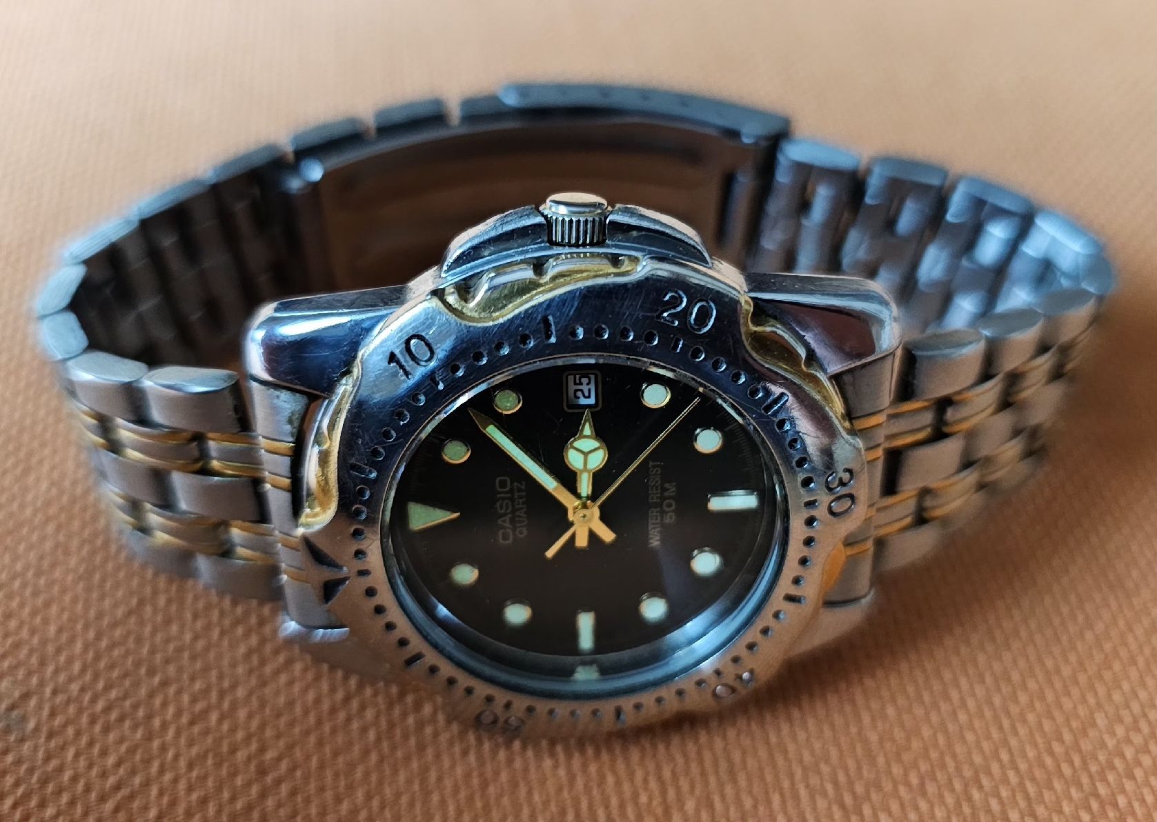 Casio Orologi: CASIO Quartz Sapphire elegante Herrenuhr 41.3mm – Usato da Speicher venduto da Lemore 2