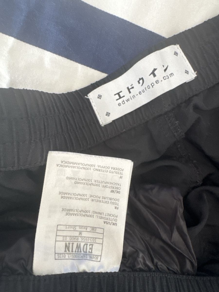 Pantalons: Edwin Shorts Grösse M  – D'occasion à Bern par nikwy 1