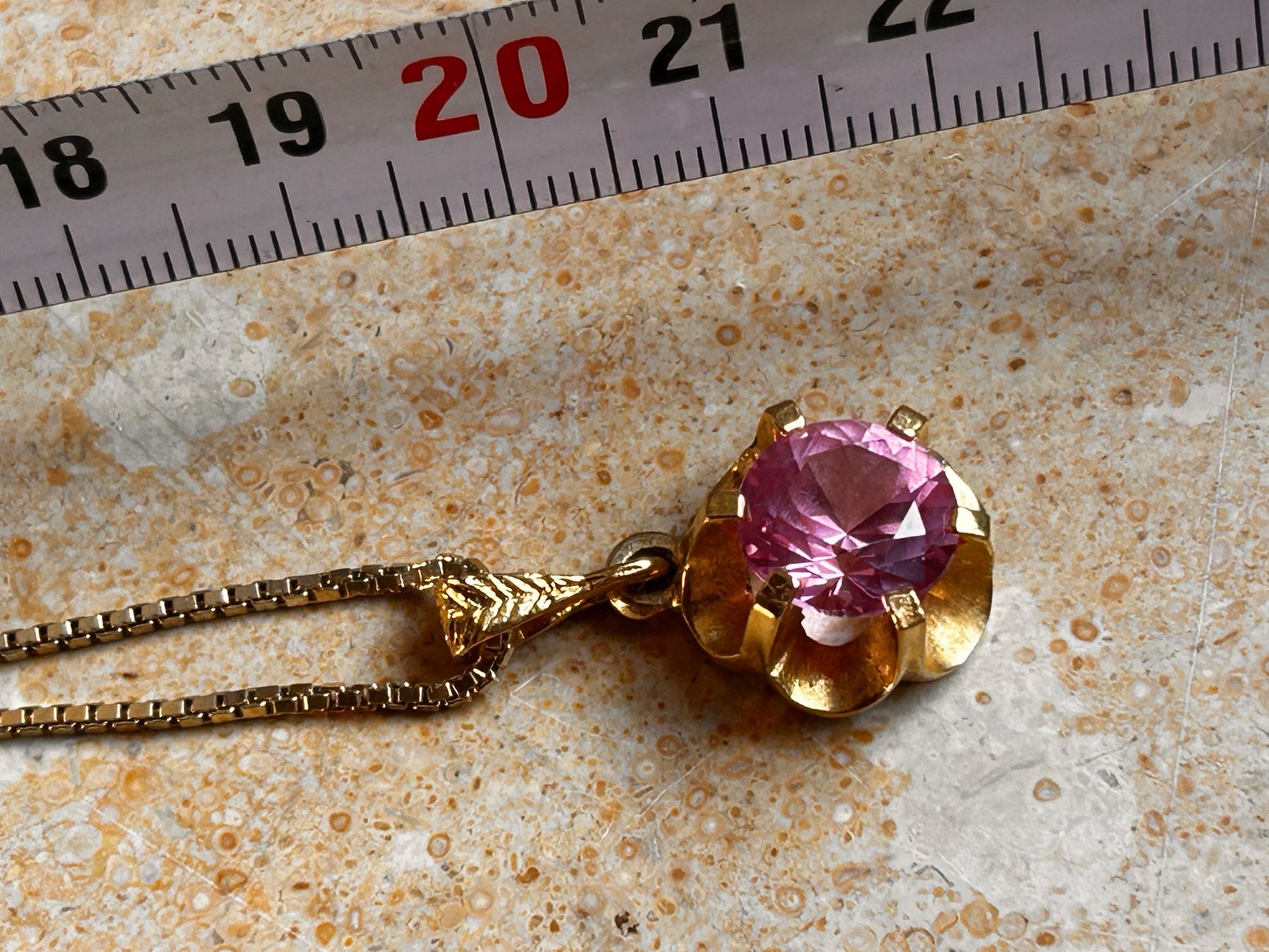 Catenine: Kette mit rosaroter Blume – Usato da Basel venduto da bellespirit 9