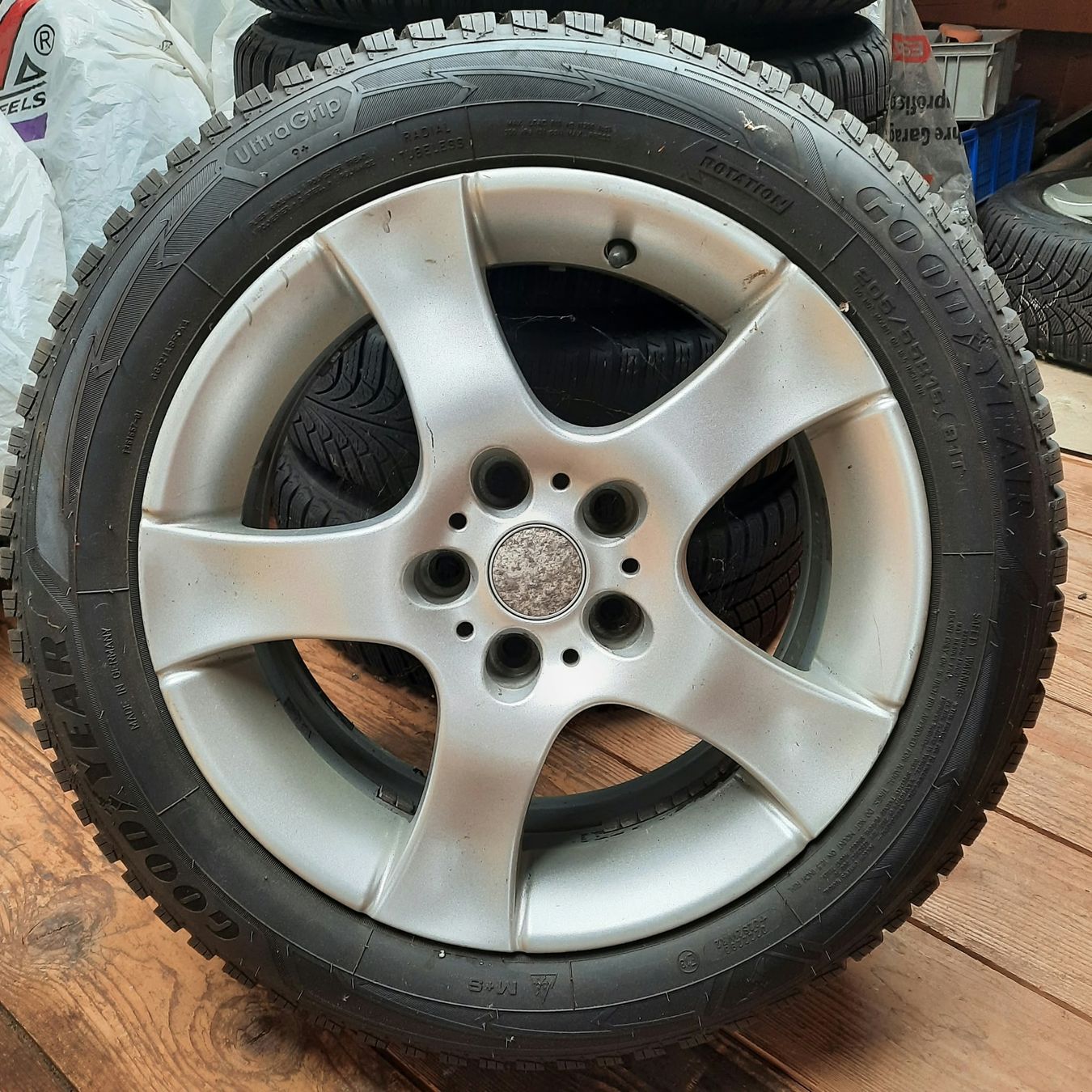 Goodyear Pneus & Kompletträder: felgen & winterpneu – Gebraucht aus Sumiswald von mar_86c6 2