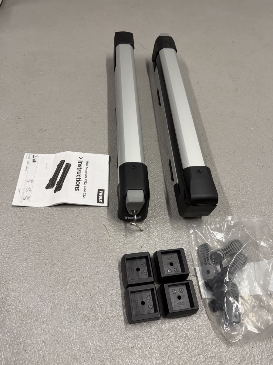 Thule Portapacchi: Thule SnowPack M Aluminium – Nuovo (secondo la descrizione) da Oberrüti venduto da Zimmis7 1