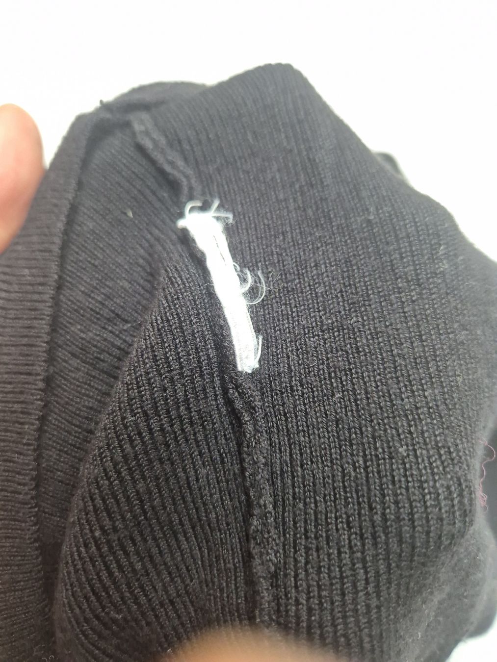 Maglioni & Felpe: Damen leichte Pulli gerippt schwarz Rundhals Chicorée  – Usato da Zürich venduto da Drago670 4