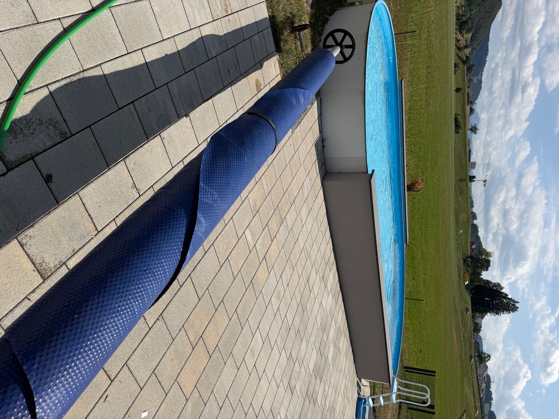 Piscine: Pool-Luftkammerwärmeplane – Usato da Bütschwil venduto da Bake12
