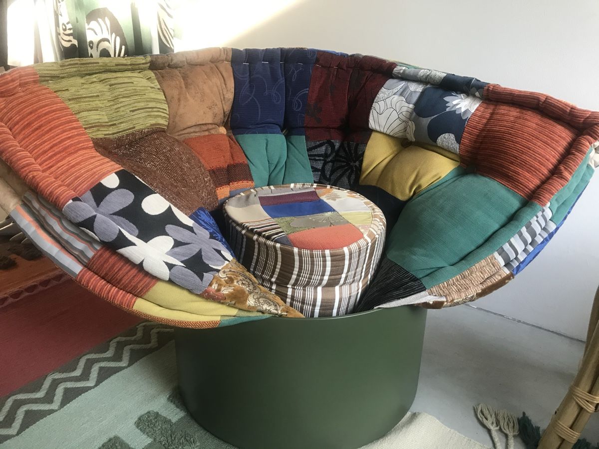 Poltrone: Convertible Patchwork Armchair & Ottoman Set – Usato da Zürich venduto da Sonikasantos 3