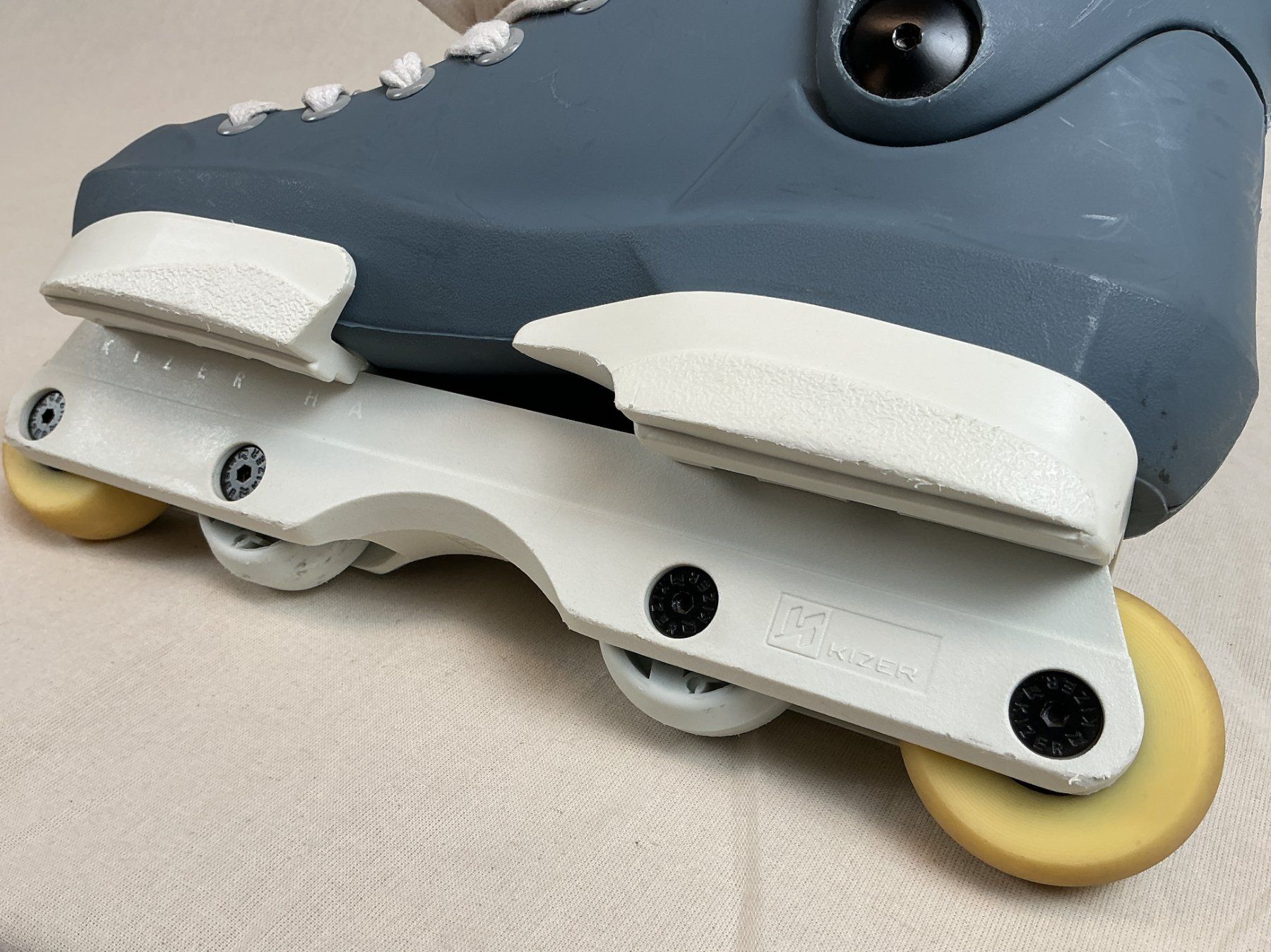 Patins à roul. & inline: USD XIV Classic Throne Kizer - Frames / Inline Skates Gr. 42 – D'occasion à Richterswil par Restwert_Richterswil 9