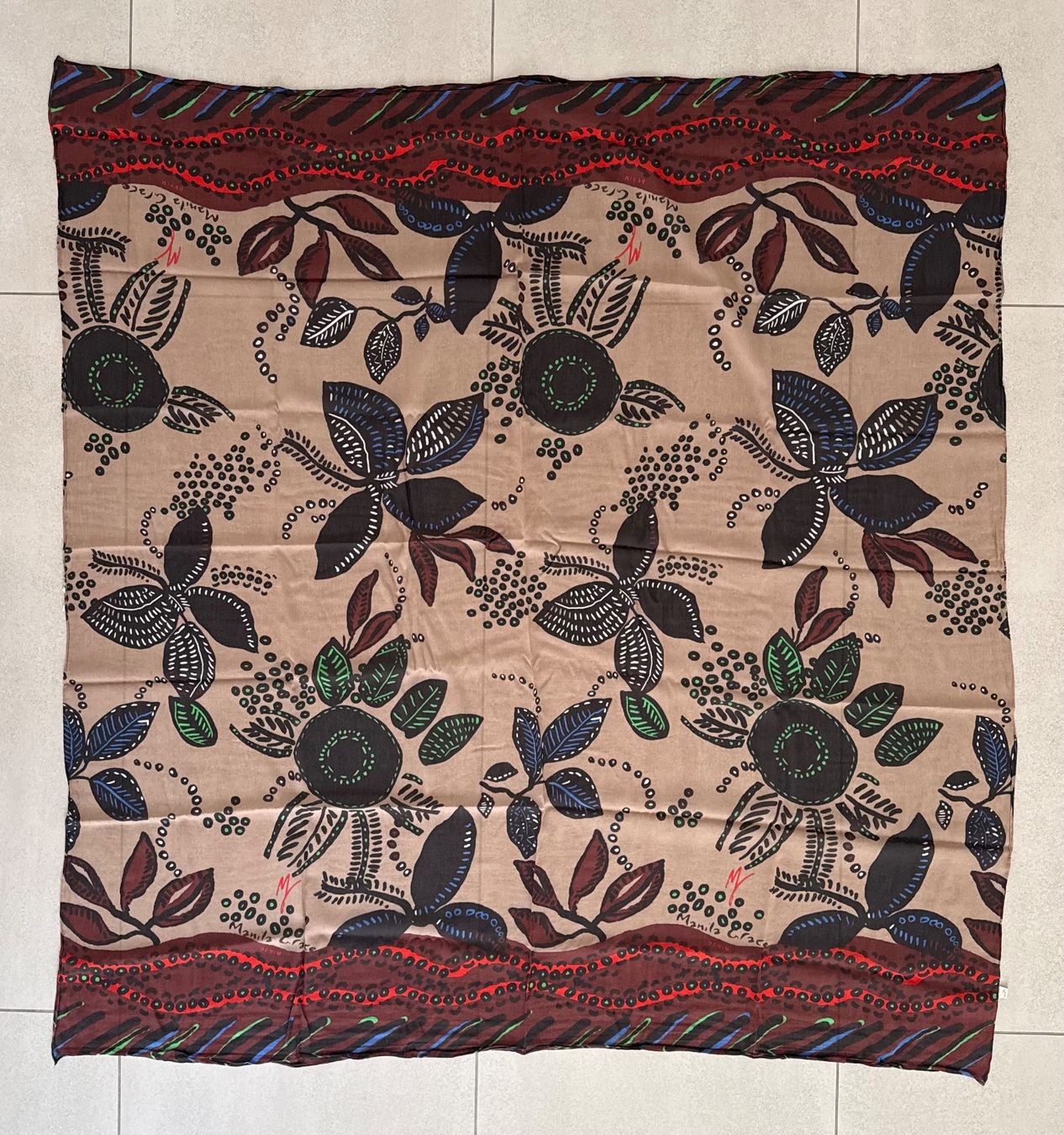 Manila Grace Foulard & Sciarpe: Foulard MANILA GRACE – Usato da Contone venduto da Chaos76 1