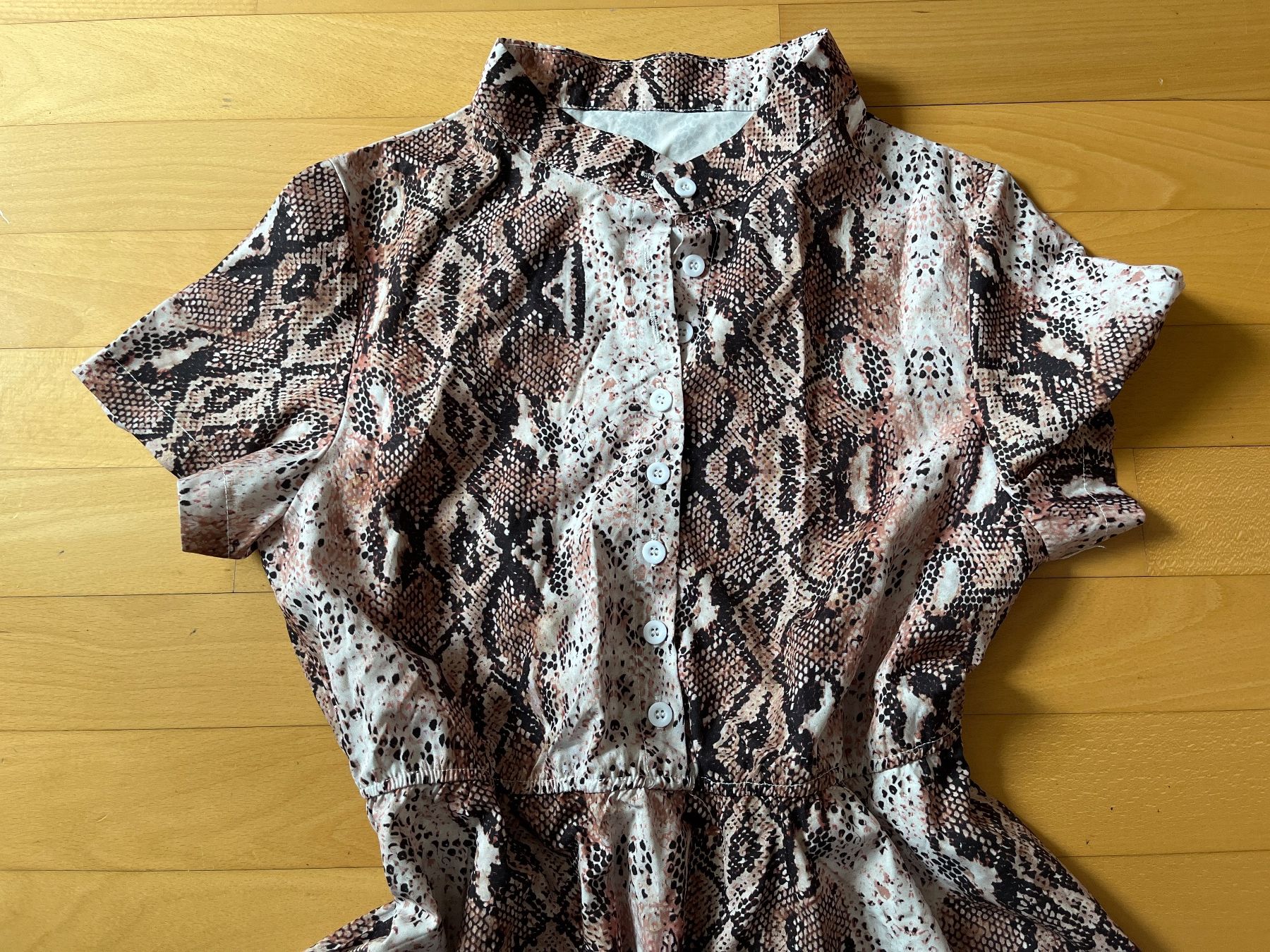 Vestiti: Robe d'été imprimé serpent, taille M, neuve – Nuovo e nell'imballaggio originale da Genève venduto da Libellule477 1
