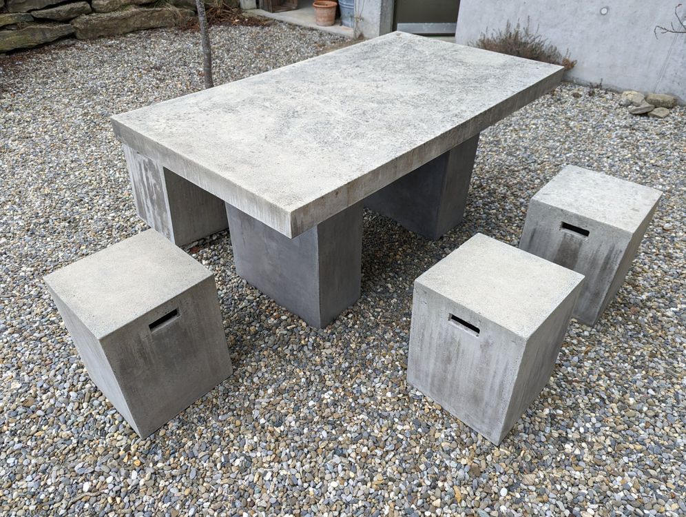 Beton Gartentisch und 3 Hocker Kaufen auf Ricardo