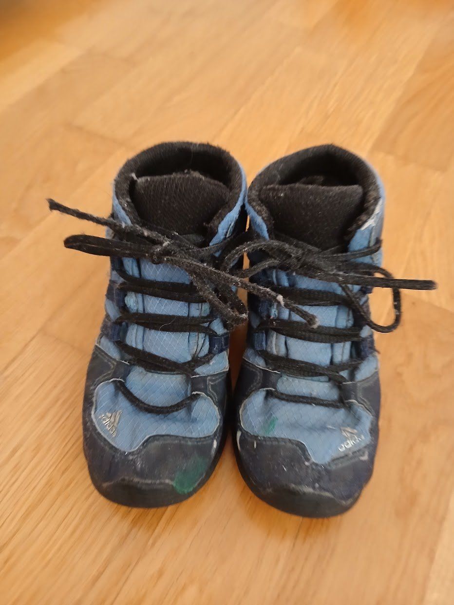 Adidas Scarpe per ragazzi: Trekkingschuhe Adidas – Usato da Dübendorf venduto da Fip05