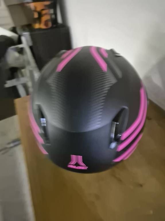 Caschi & visiere: Neuwertiger Kinder Motorradhelm Gr 51 – Usato da Winterthur venduto da Neuesim 2