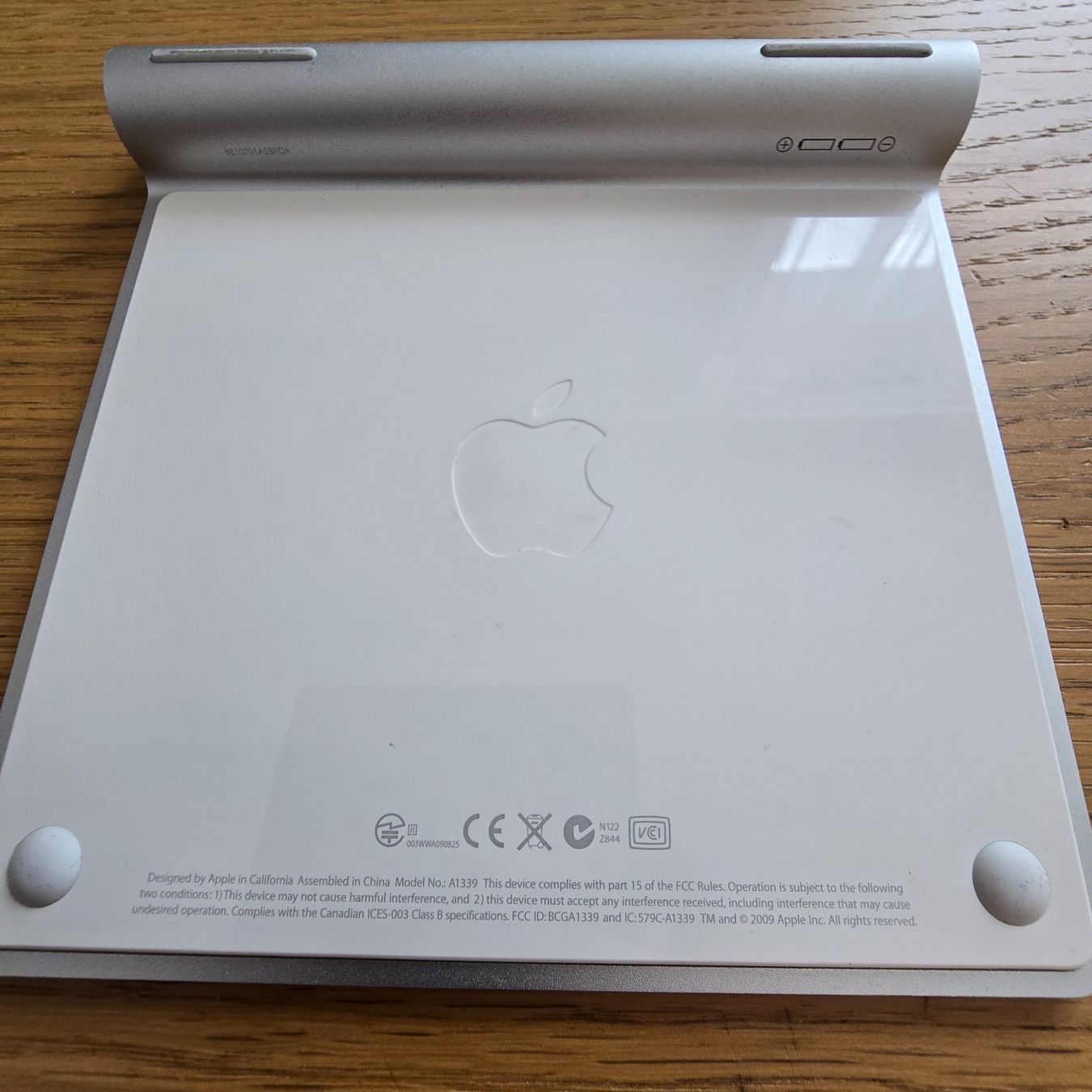 Apple Mouse: Apple Magic Trackpad A1339  Bluetooth Multi-Touch Trackpad – Usato da Winterthur venduto da iva_8kzf 1