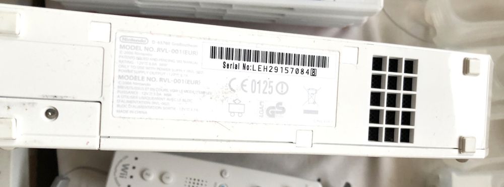 Nintendo Wii - Konsole [weiss] mit sehr viel Zubehör 3
