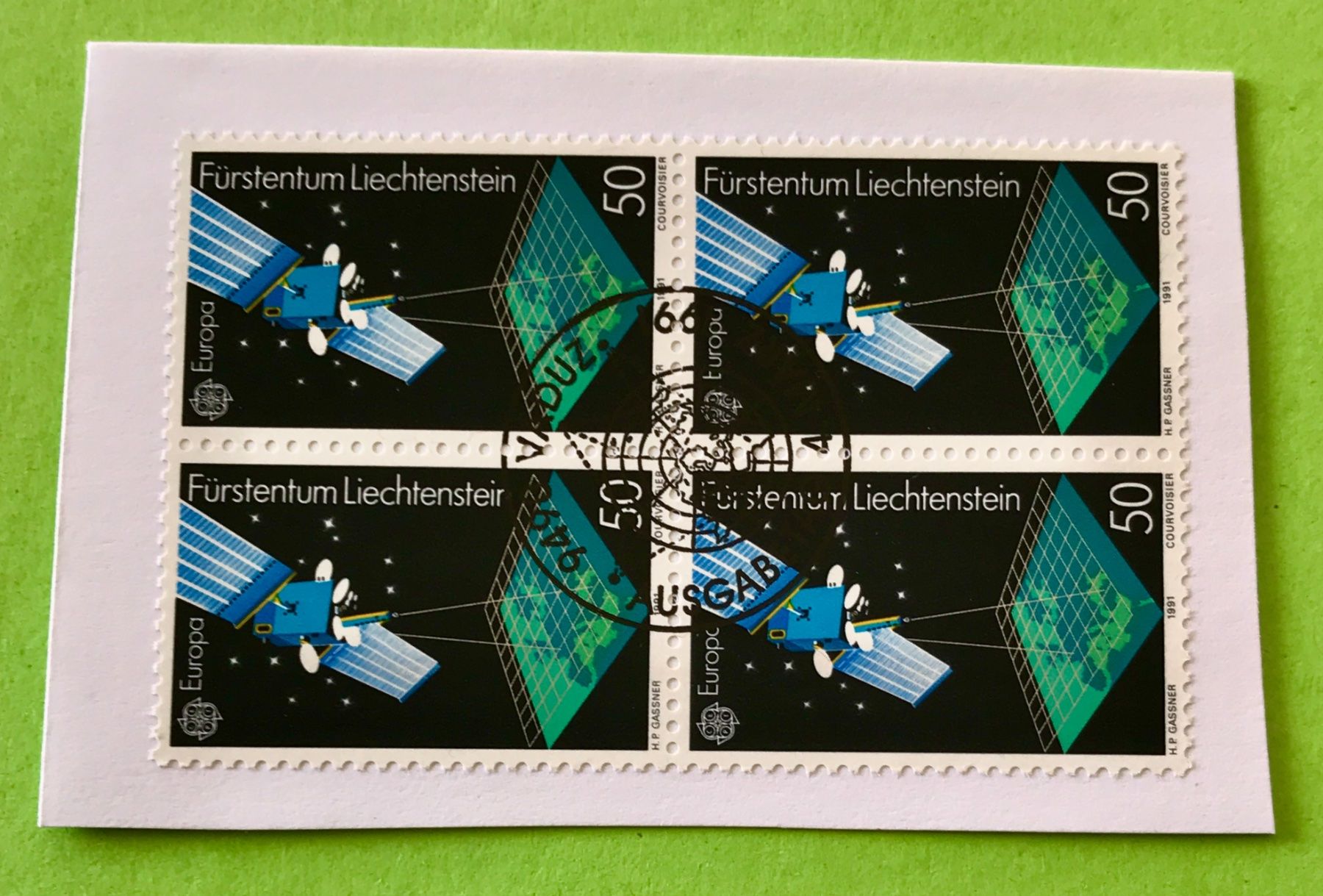 Tutti i francobolli: Briefmarken aus Liechtenstein 4 er Block mit Papier  – Usato da Aarau venduto da Angi-007