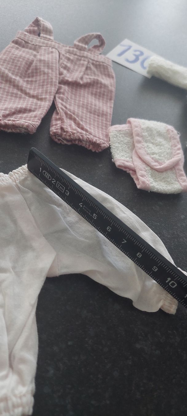 Bambole: Puppenkleidchen – Usato da Muri AG venduto da nindo1 8