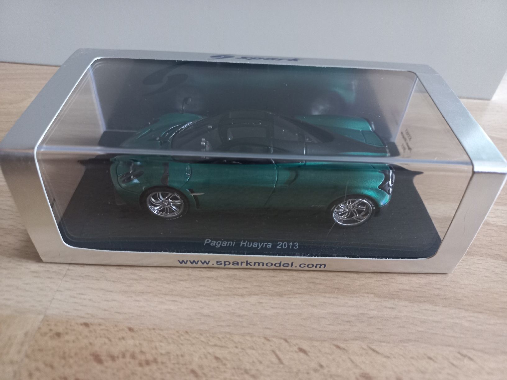 Spark Modellini d'auto: Pagani Huayra 1/43 Spark – Usato da Attalens venduto da remy_s00