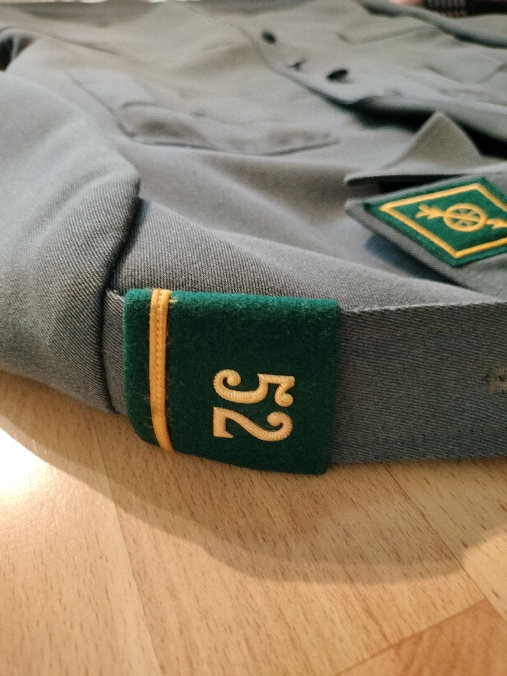 Schweizer Armee Uniformi: Schweizer Armee Militär Uniform – Usato da Schwanden Sigrisw venduto da Wibe81 2