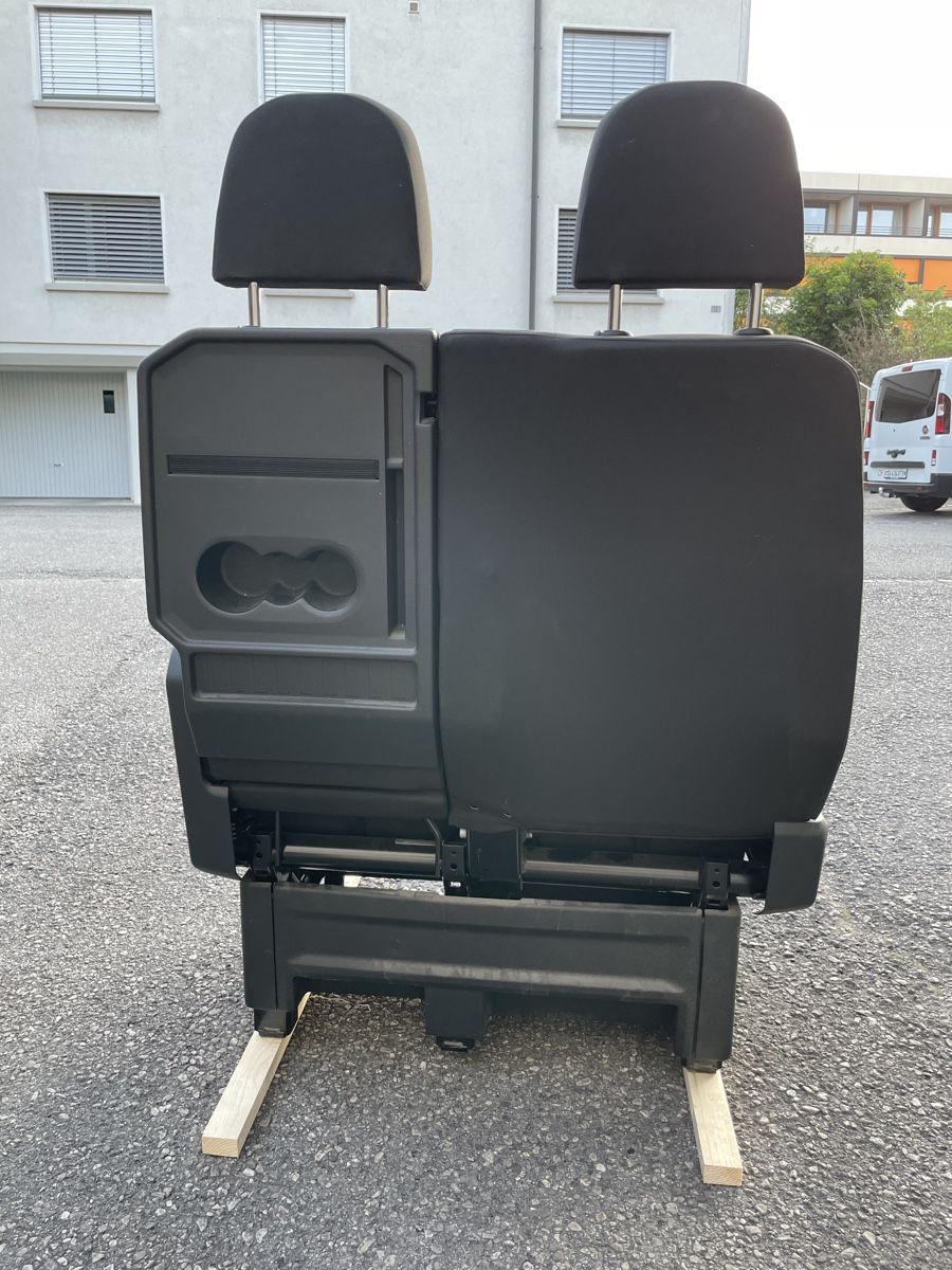 VW Altri accessori per camping: VW Crafter II - Doppelsitzbank – Usato da Berneck venduto da cel_q9gy 3
