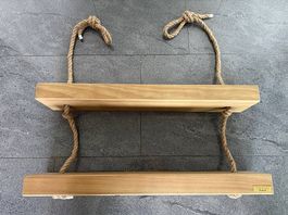 Neues Wandregal aus massivem Kiefernholz