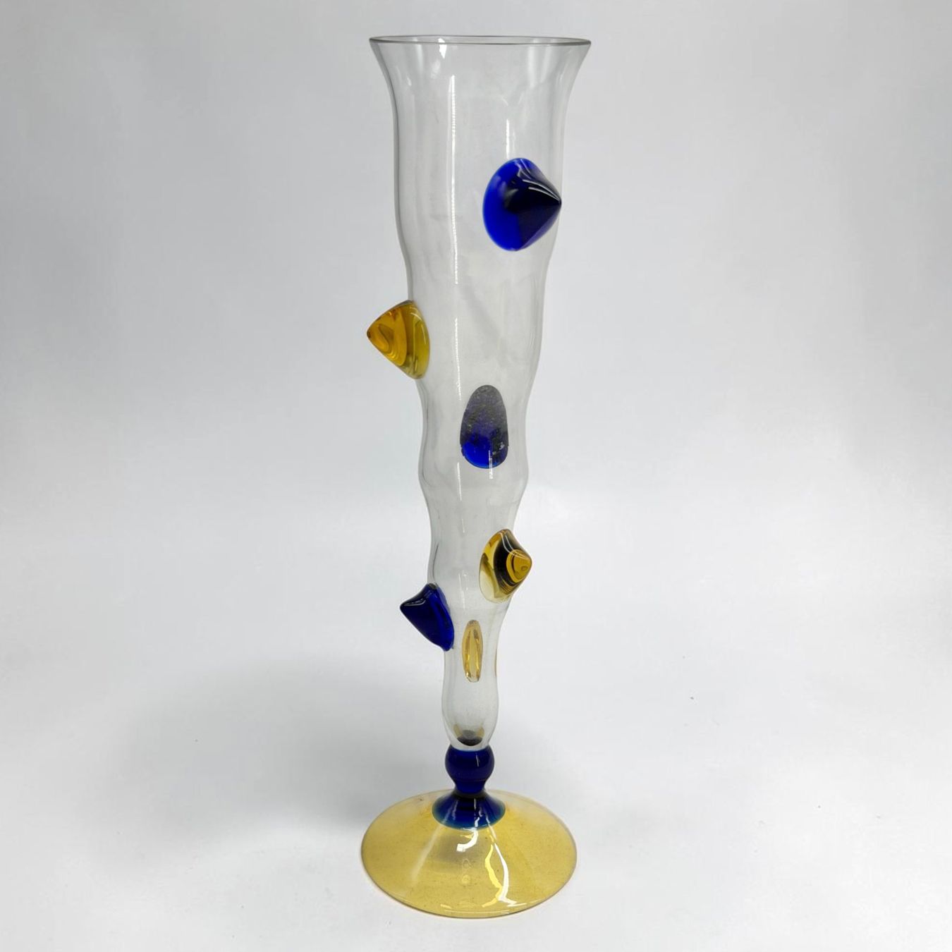 Murano Vasi & Recipienti: Vase flute verre multicolore de Murano, H 26 cm – Usato da Morges venduto da 1tiquaire