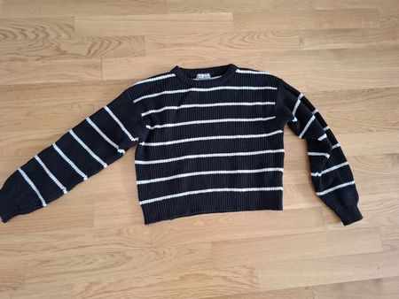 mädels Strickpullover, schwarz/weiss gestreift, Gr. M 146