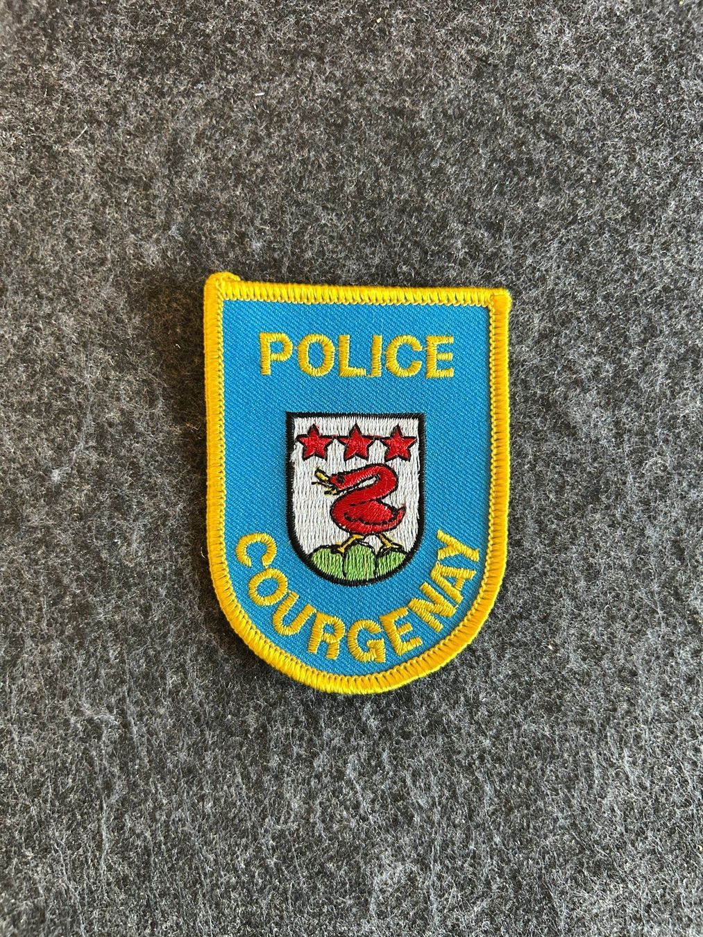 Placchette & Badge: Patch, JU, Police Courgenay – Usato da Berikon venduto da DGC-1995
