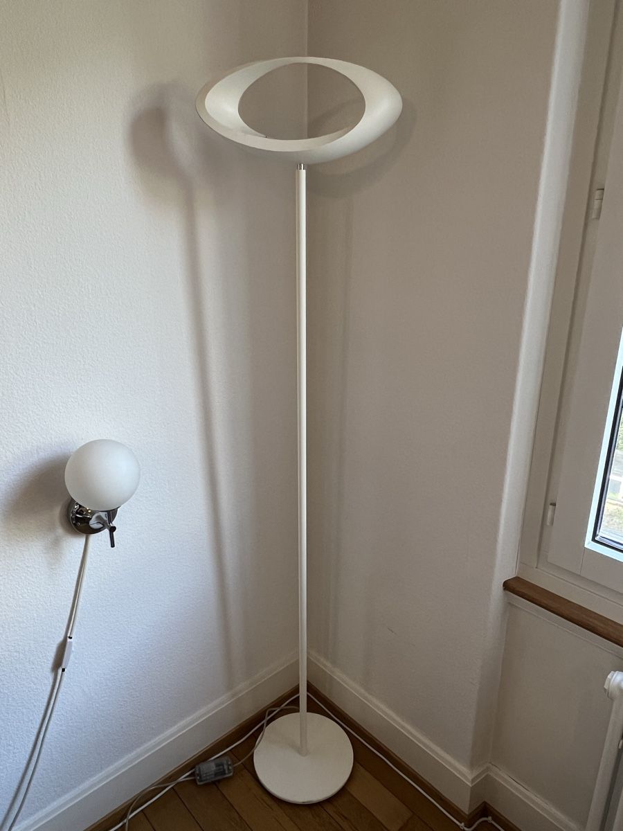 Artemide Lampade: Artemide Cabildo Stehleuchte – Usato da Zürich venduto da Leuzzeli 4