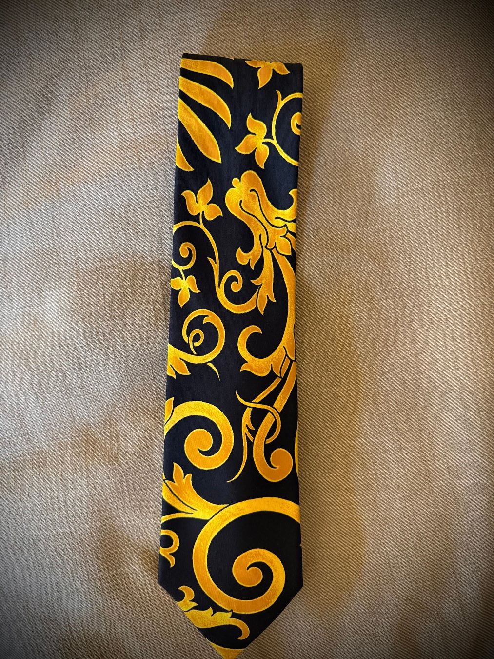 Versace Cravatte: Seidenkrawatte Vintage GIANNI VERSACE – Usato da Ottikon venduto da ron_555v 1