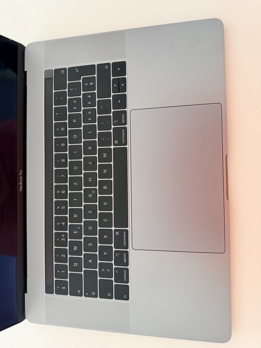 Apple Portables: MacBook Pro  – D'occasion à Zugerberg par nic_7sqr 1