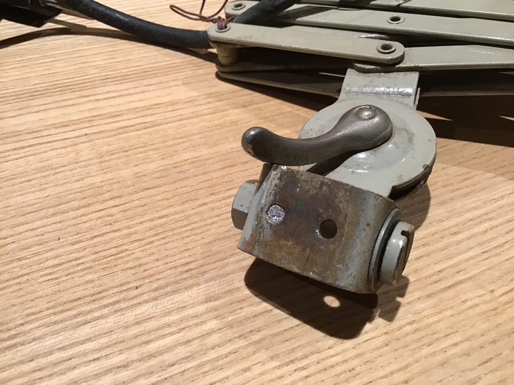 Belmag Lampade: Scherenlampe , Belmag  Zürich – Difettoso da Mitlödi venduto da Rauti 6