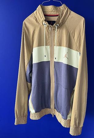 Jordan Jacke M