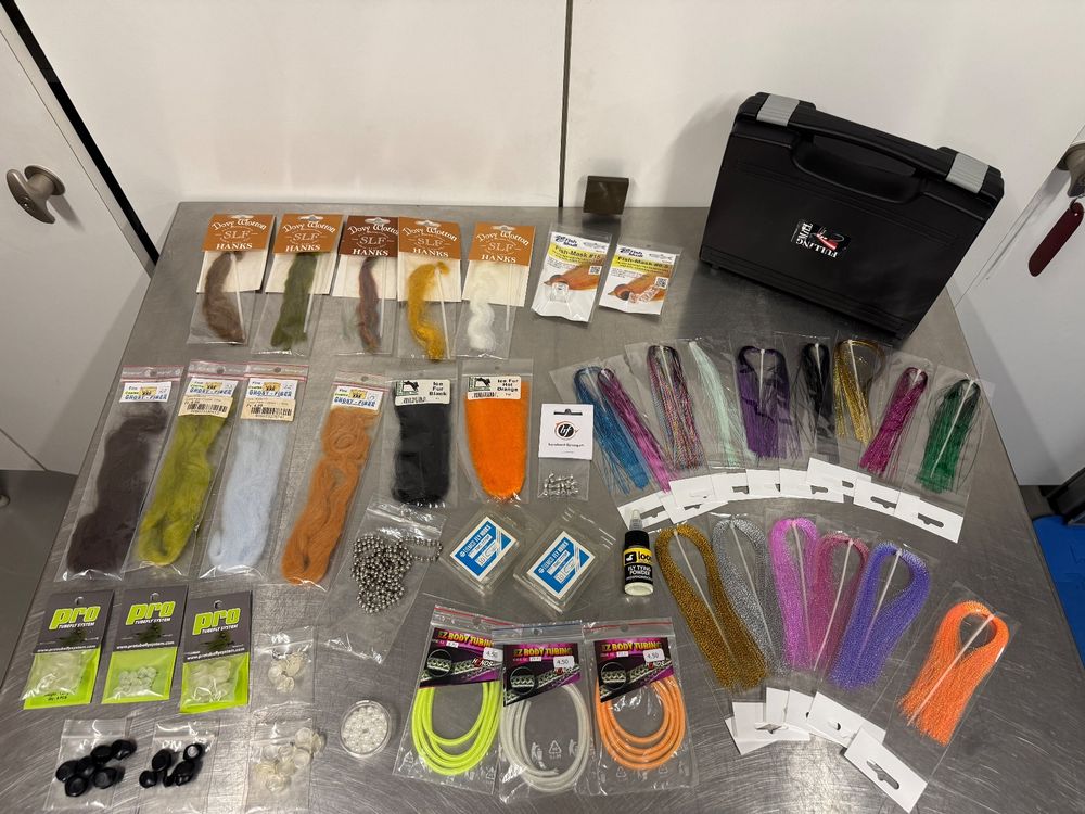 Fliegenbinden Streamer - Paket (Gebraucht) in Muri b. Bern für CHF 43