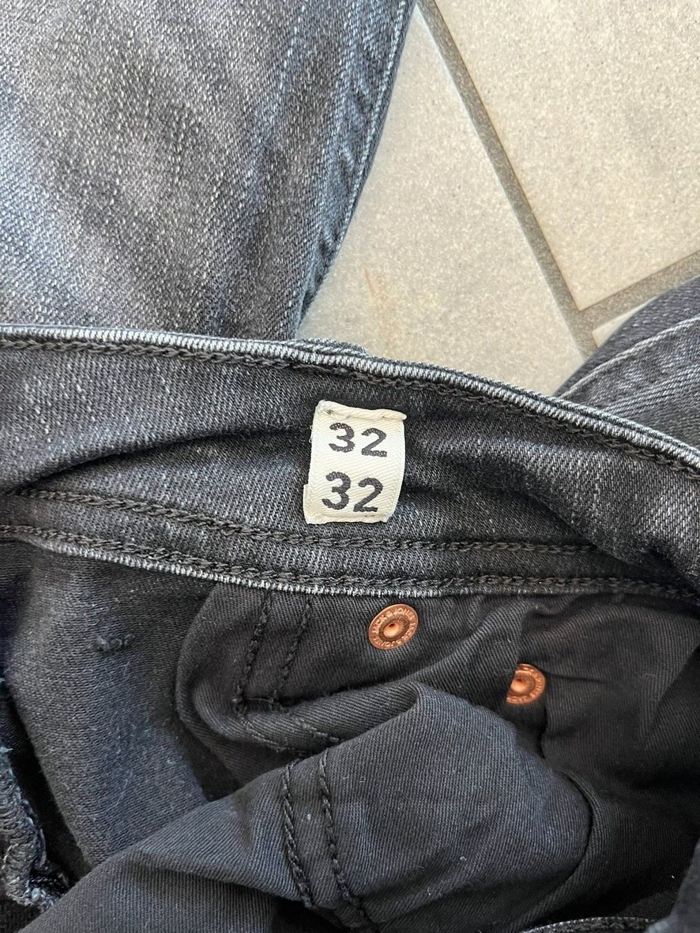 Jack & Jones Jeans: JACK&JONES Jeans Schwarz Ripped – Gebraucht aus Otelfingen von Denis_ZH 4
