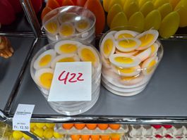 422 Posten Oster-Kerzen & Deko aus Liquidation