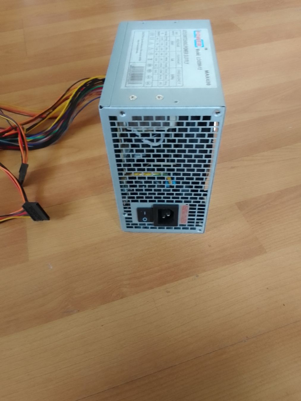 PC: PC Netzteil LC Power LC420h-12 – Usato da Ebmatingen venduto da swiss.canadian 2