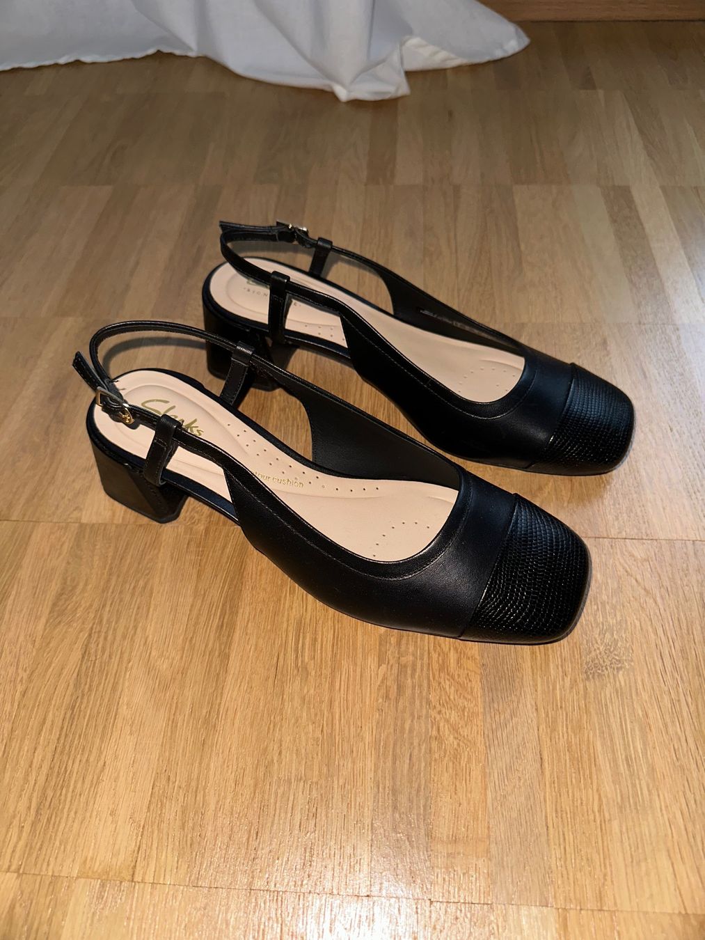 Clarks Damenschuhe: CLARKS / Slingbacks / Gr. 38 – Neu (gemäss Beschreibung) aus Regensdorf von sofia681 2