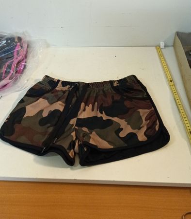 Shorts, kurze Hose, camouflage, neu, Gr. M (nov262)